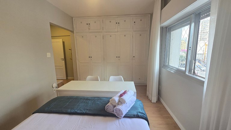 Apê de 3 dorms ao lado da Paulista / Novo e amplo