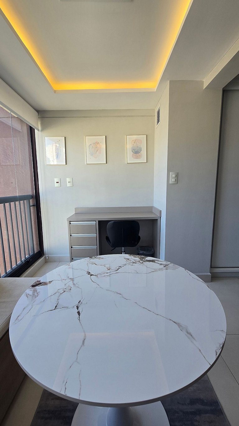 Studio Amplo, belo e Completo na Vila Mariana