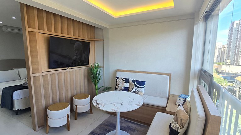 Studio Amplo, belo e Completo na Vila Mariana