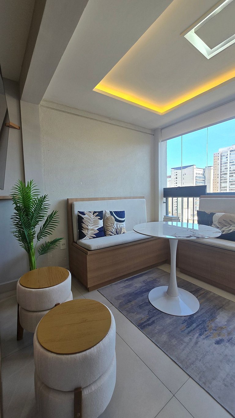 Studio Amplo, belo e Completo na Vila Mariana