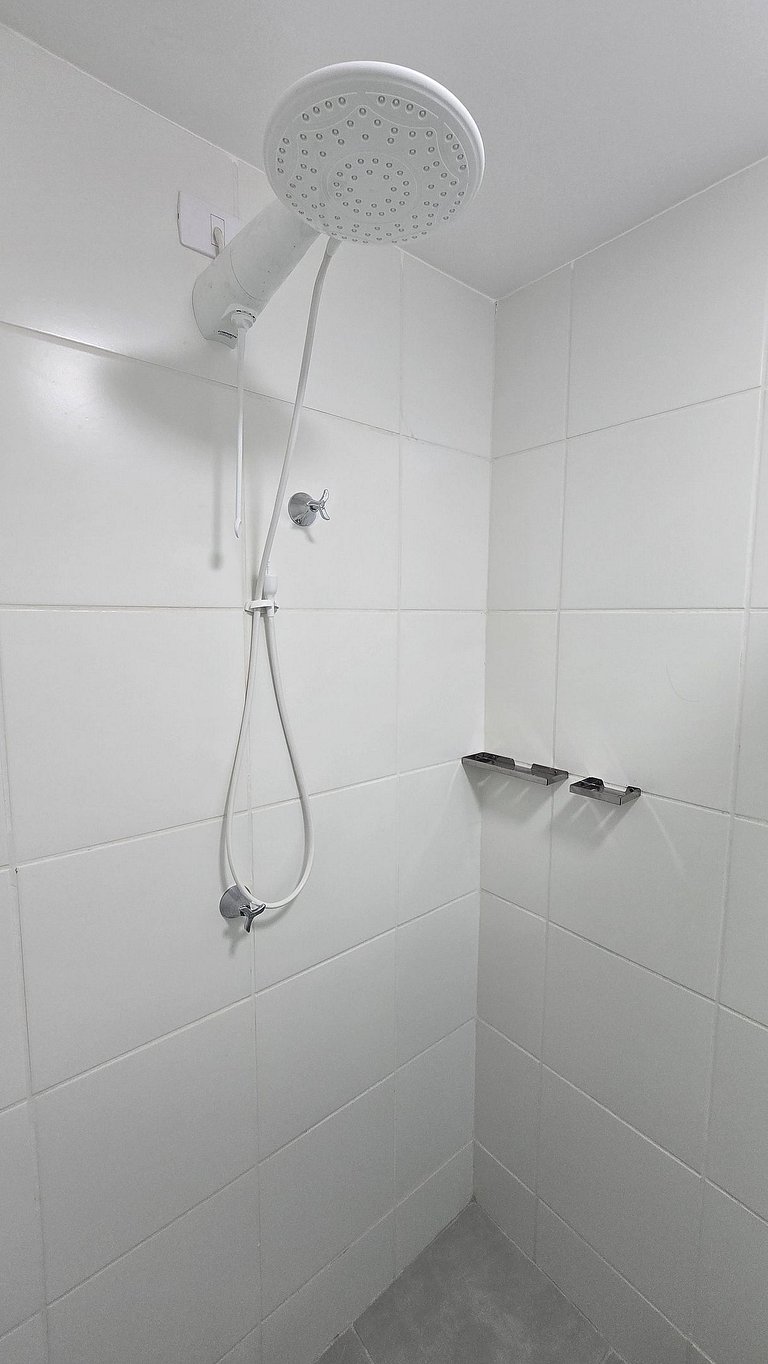Studio Conforto em Pinheiros/ Sacada / 2 min metro